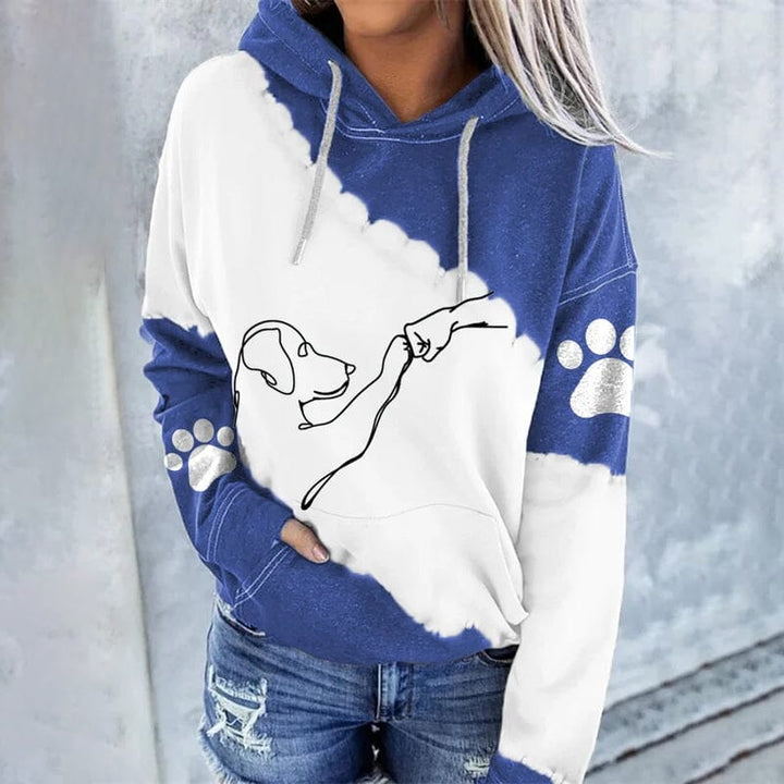 Trendy, loose-fitting hoodie with digital print