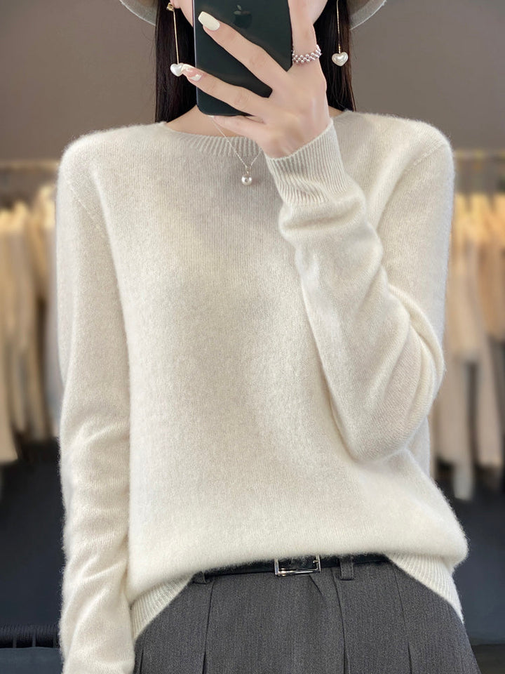 Anette | Warm Sweater for Cold Days